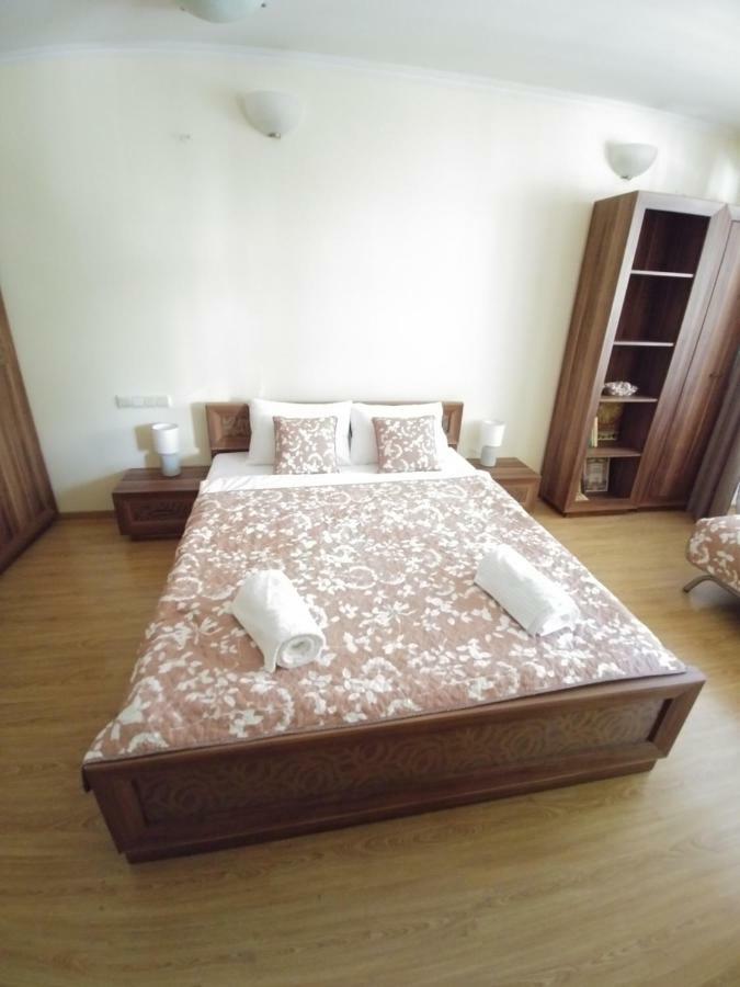 Sun Apartments City Centre Odessa Zewnętrze zdjęcie